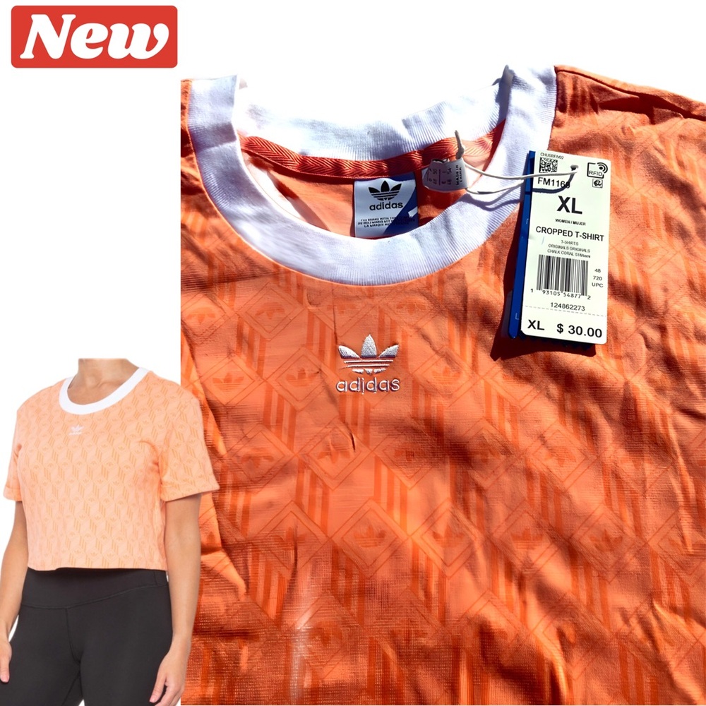 ⬇️SALE‼️🆕 adidas originals Crop Top peachy color all over print (820)